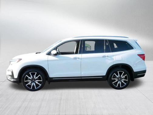 2022 Honda Pilot Touring 7-Passenger
