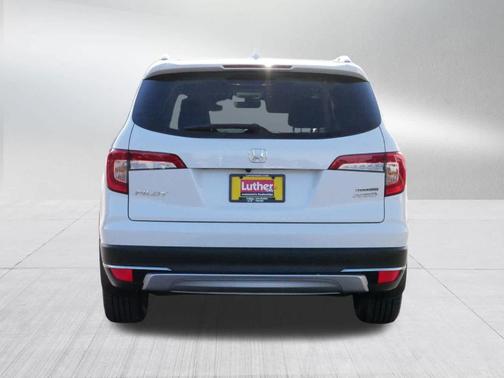 2022 Honda Pilot Touring 7-Passenger