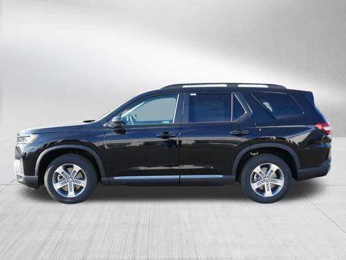 Crystal Black Pearl 2026 Honda Pilot EX-L