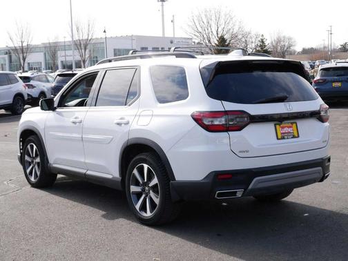 2023 Honda Pilot Elite