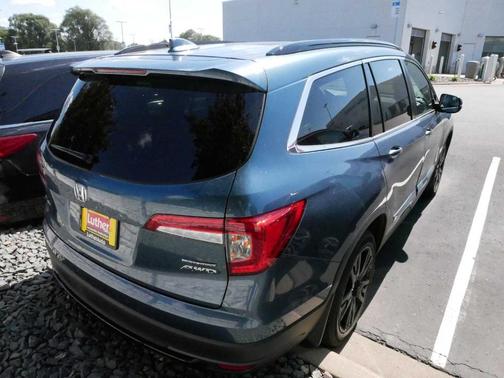 2021 Honda Pilot Special Edition