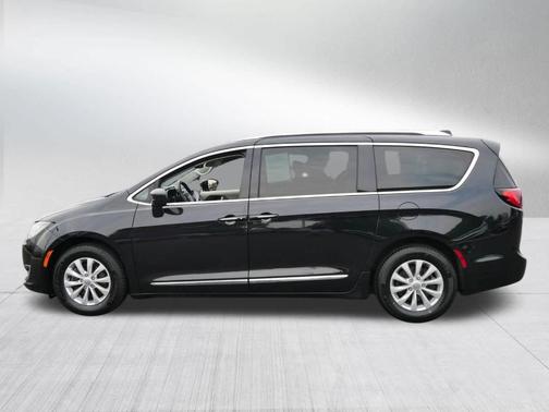 2019 Chrysler Pacifica Touring-L