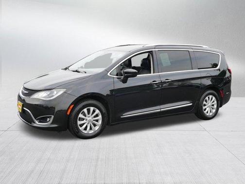 2019 Chrysler Pacifica Touring-L
