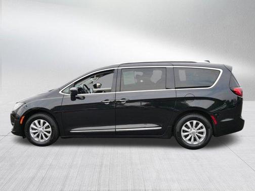2019 Chrysler Pacifica Touring-L