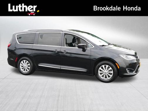 2019 Chrysler Pacifica Touring-L