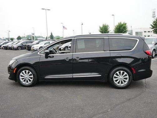 2019 Chrysler Pacifica Touring-L