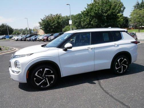 2022 Mitsubishi Outlander SEL