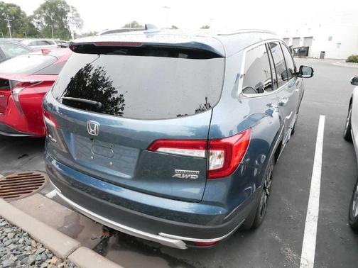 2021 Honda Pilot Touring 7-Passenger