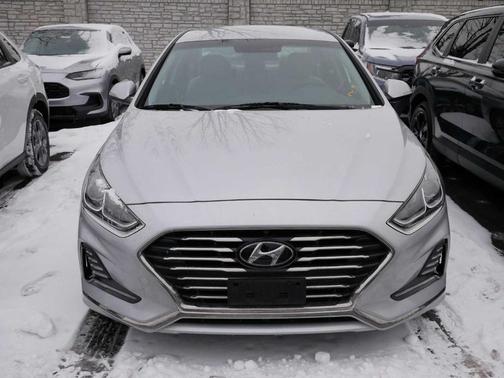 2019 Hyundai SONATA Hybrid SE