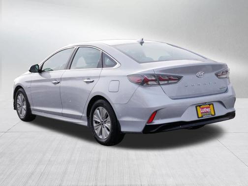 2019 Hyundai SONATA Hybrid SE