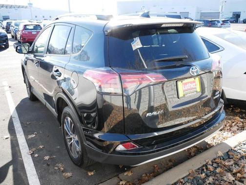 2018 Toyota RAV4 Hybrid XLE