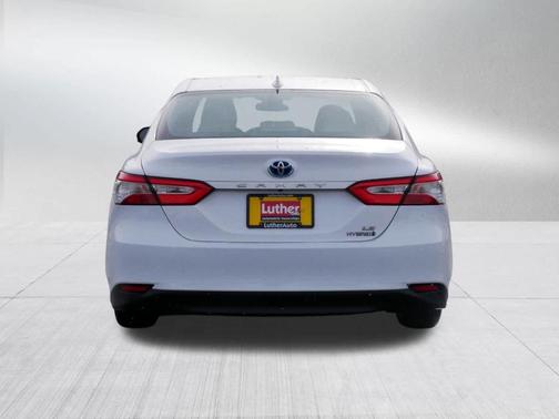 2019 Toyota Camry Hybrid LE