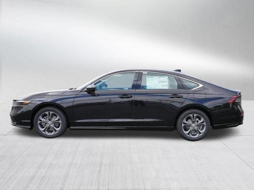 Crystal Black Pearl 2026 Honda Accord Hybrid EX-L