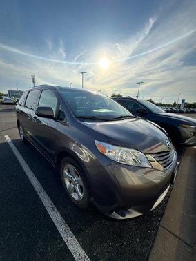 Predawn Gray Mica 2015 Toyota Sienna LE