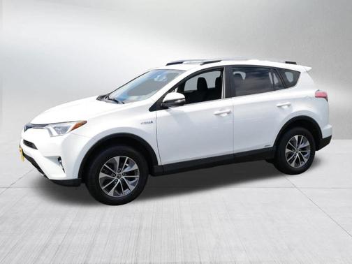 2017 Toyota RAV4 Hybrid XLE