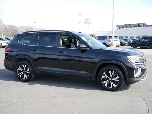 2024 Volkswagen Atlas 2.0T SE