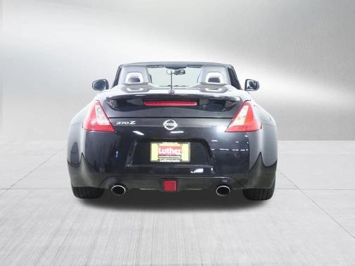 2014 Nissan 370Z Base