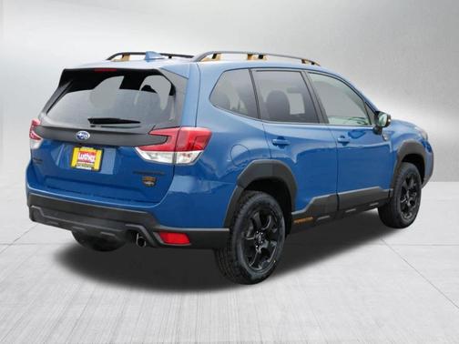 Geyser Blue 2022 Subaru Forester Wilderness