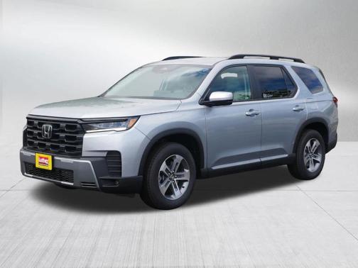 Solar Silver Metallic 2026 Honda Pilot EX-L