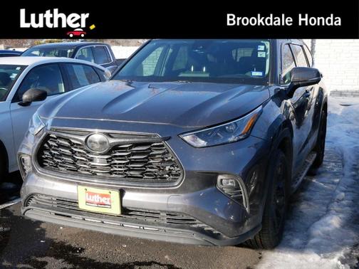 2022 Toyota Highlander LE