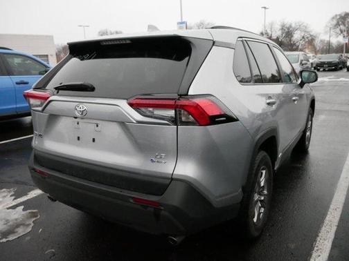 2025 Toyota RAV4 Hybrid LE