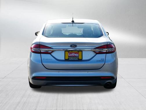 2017 Ford Fusion Hybrid SE