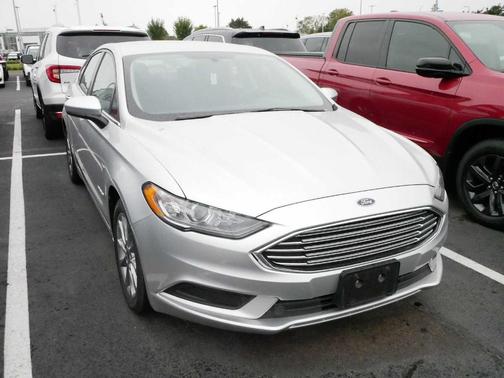 2017 Ford Fusion Hybrid SE