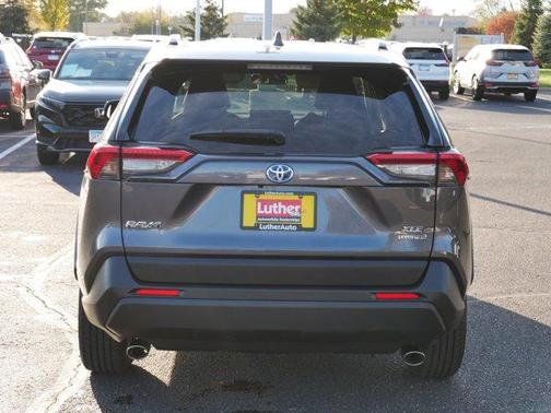 2019 Toyota RAV4 Hybrid XLE