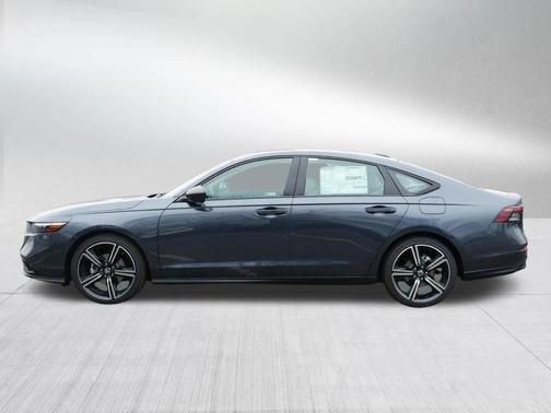 Meteorite Gray Metallic 2026 Honda Accord SE