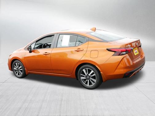 2022 Nissan Versa 1.6 SV