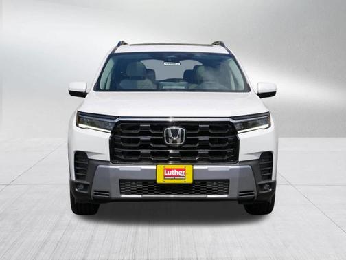 Platinum White Pearl 2026 Honda Pilot Elite