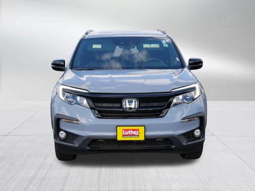Sonic Gray Pearl 2022 Honda Pilot TrailSport