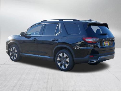 Crystal Black Pearl 2026 Honda Pilot Elite