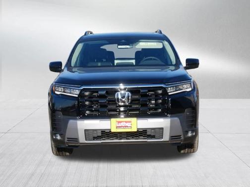 Crystal Black Pearl 2026 Honda Pilot Elite