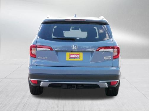 2022 Honda Pilot Touring 7-Passenger