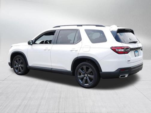 2025 Honda Pilot Sport