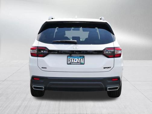 2025 Honda Pilot Sport
