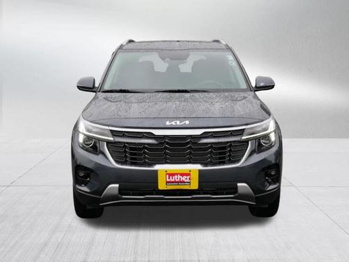 Gravity Gray 2024 Kia Seltos EX