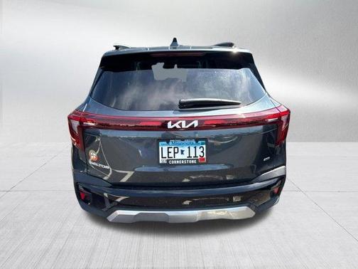 Gravity Gray 2024 Kia Seltos EX