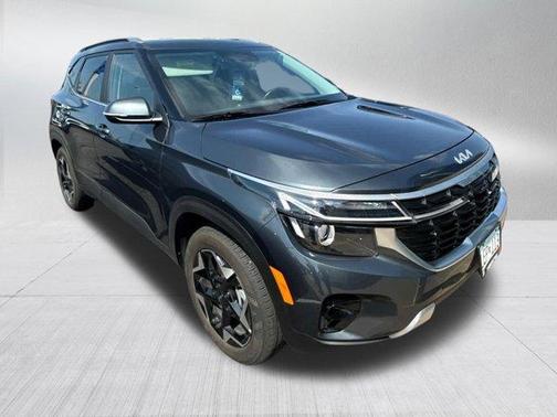 Gravity Gray 2024 Kia Seltos EX