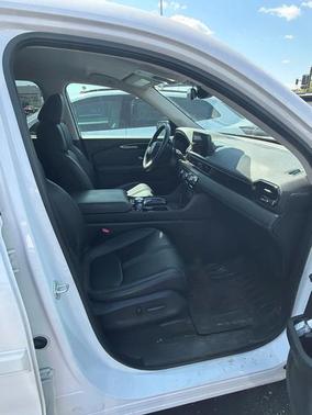 Platinum White Pearl 2023 Honda Pilot EX-L 7-Passenger