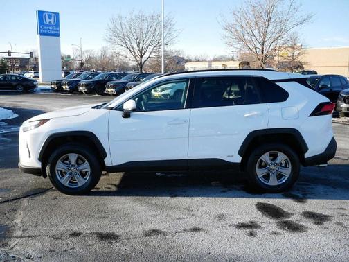 2024 Toyota RAV4 Hybrid LE