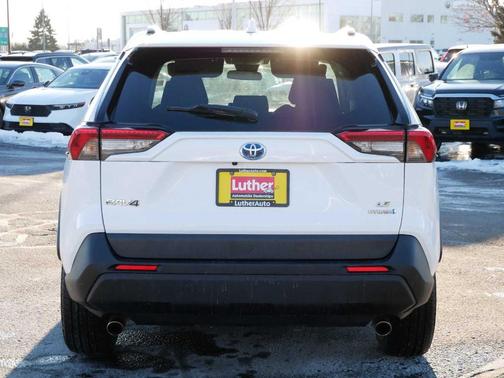 2024 Toyota RAV4 Hybrid LE