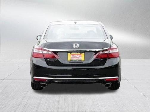 Crystal Black Pearl 2017 Honda Accord EX-L V-6
