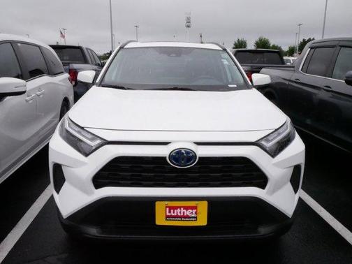 2022 Toyota RAV4 Hybrid XLE