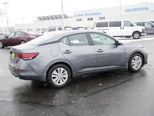 2022 Nissan Sentra S