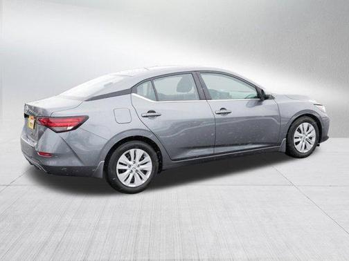 2022 Nissan Sentra S