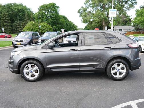 2017 Ford Edge SE