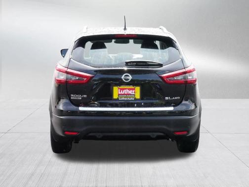 2021 Nissan Rogue Sport SL