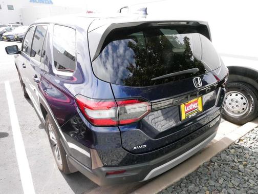 2023 Honda Pilot EX-L 8-Passenger